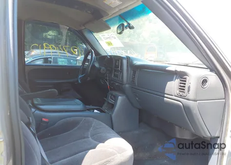 2002 GMC Sierra 2500Hd Sl/Sle/Standard z USA, uszkodzony, nr VIN 1GTHK23102F155693